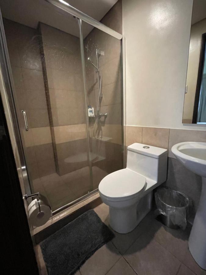 Luxury Suite Across Sm Megamall Manila Exterior photo